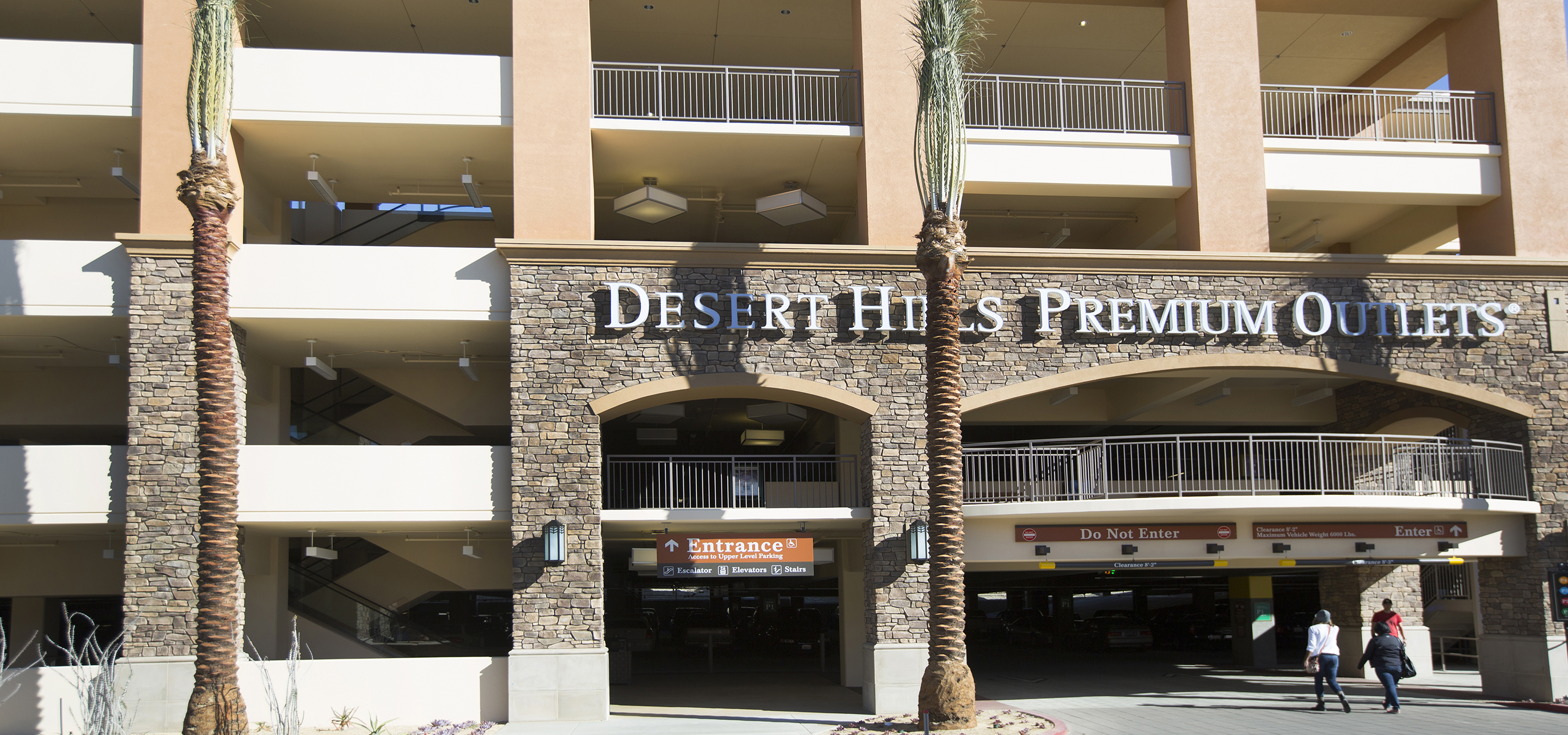 Desert Hills Premium Outlets - IPD : IPD